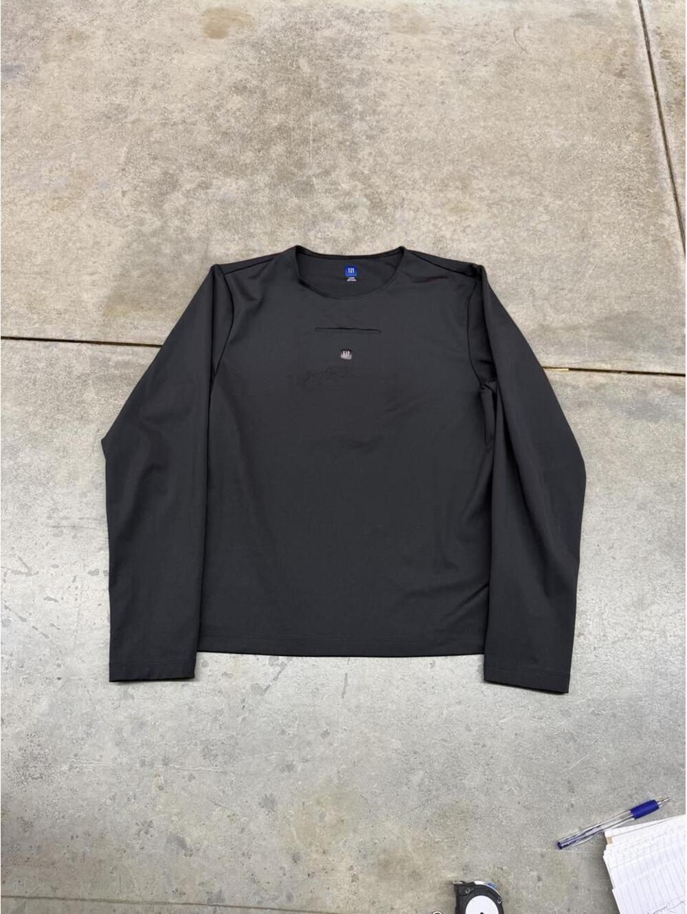 yeezy gap balenciaga black second skin gym shirt size large